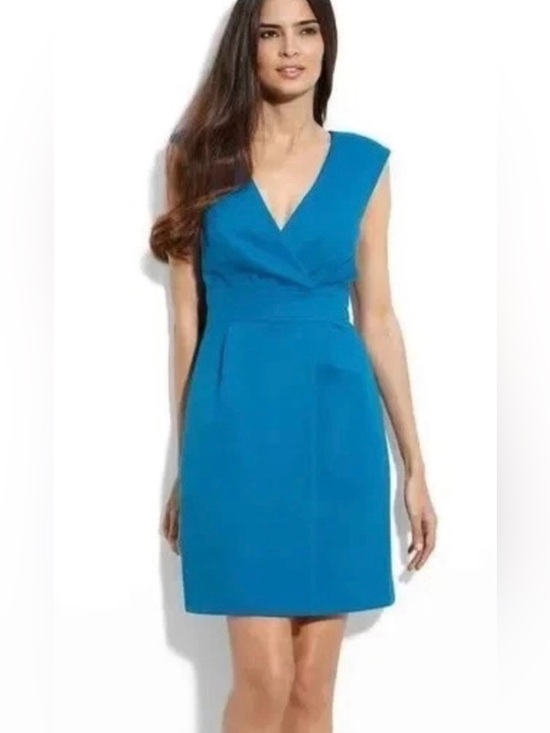 Trina Turk Dresses & Skirts - Trina Turk Midi Sheath Dress Bright Blue Cap Sleeve Size 4 Lined Darted V Neck